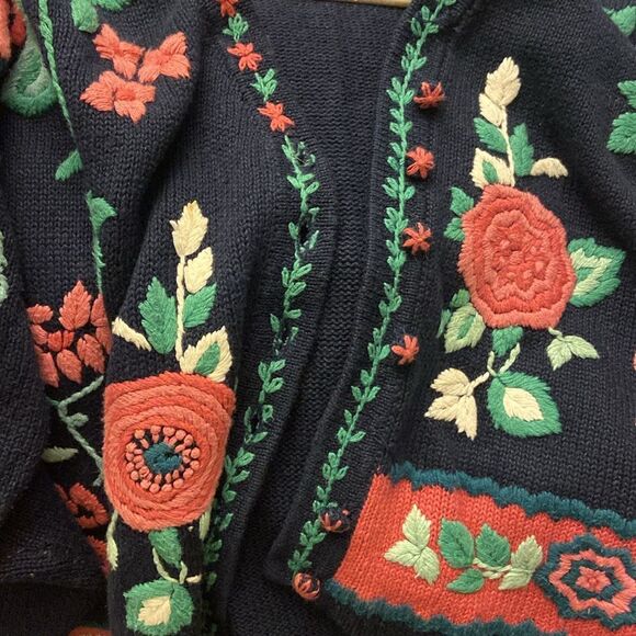 Vintage Navy Floral Embroidered Cardigan Sweater size M - Picture 13 of 13